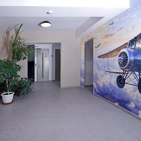 Aviator Garni Hotel براتسيلافا المظهر الخارجي الصورة