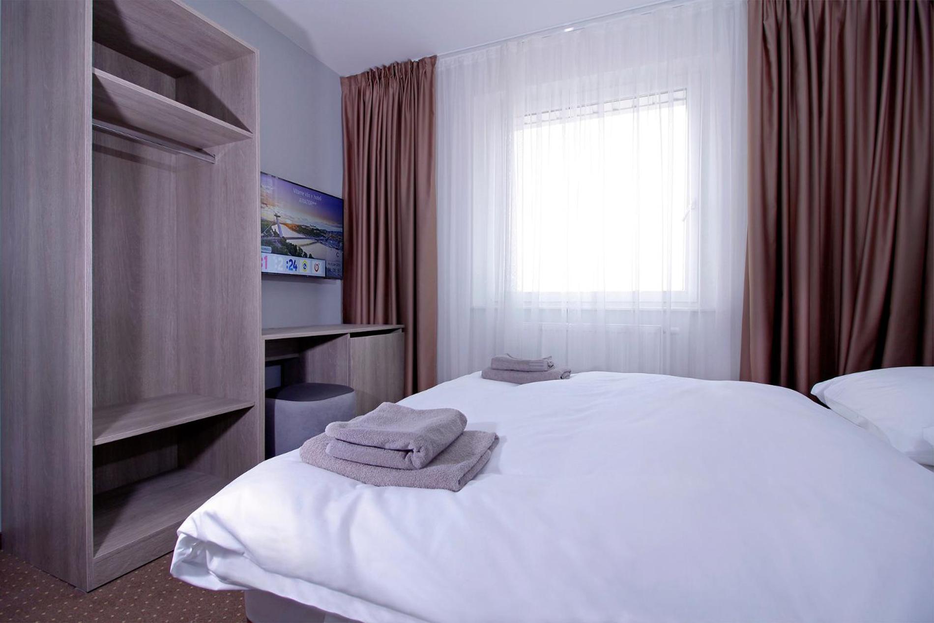 Aviator Garni Hotel براتسيلافا المظهر الخارجي الصورة