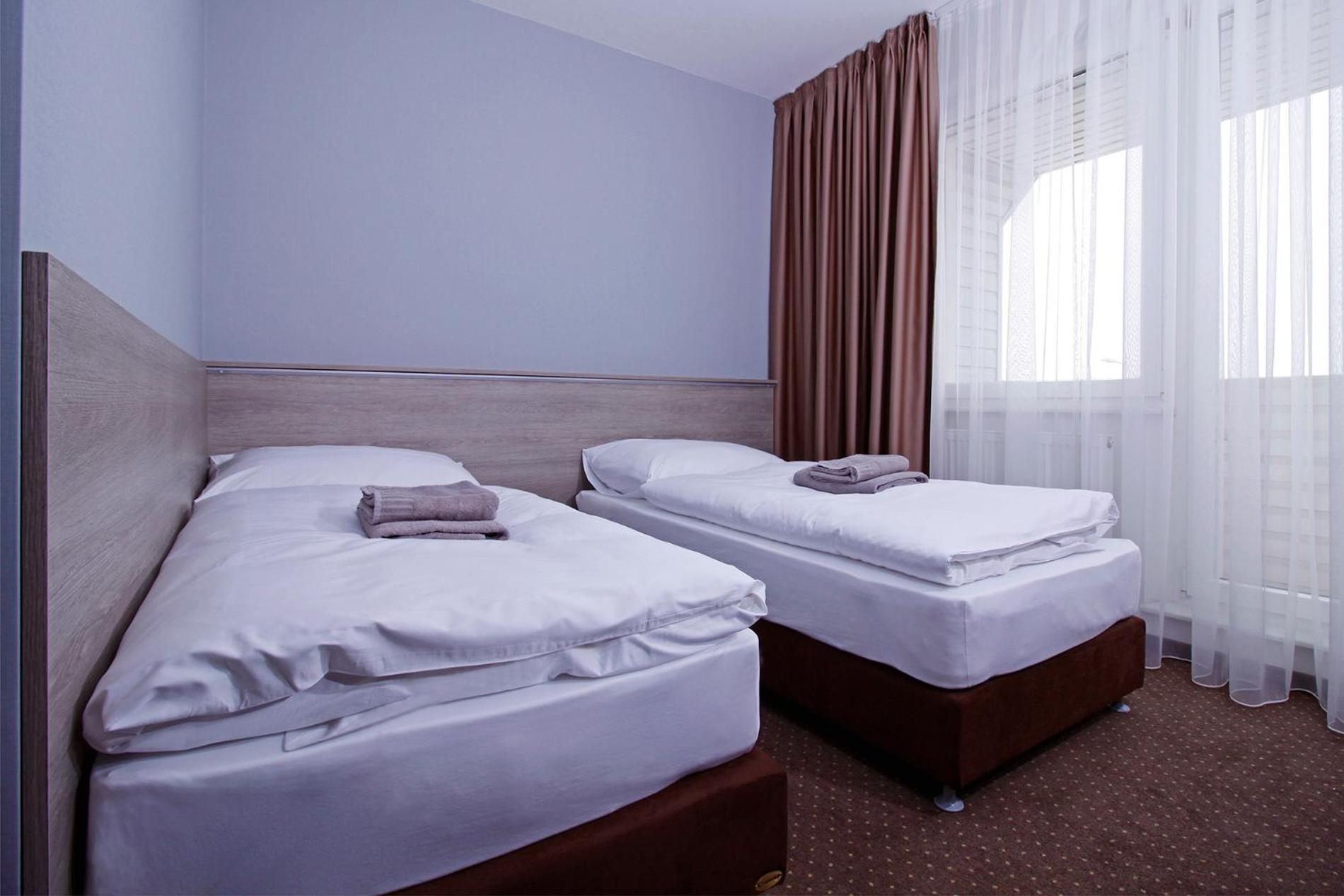 Aviator Garni Hotel براتسيلافا المظهر الخارجي الصورة