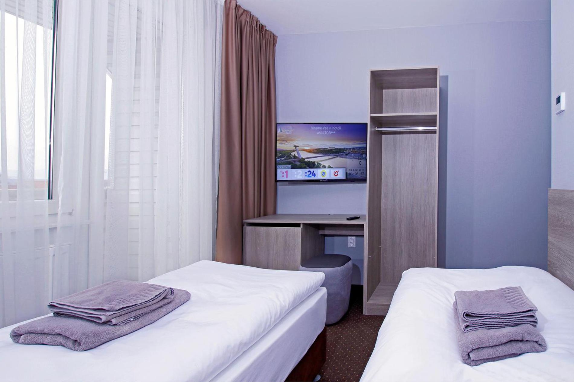 Aviator Garni Hotel براتسيلافا المظهر الخارجي الصورة