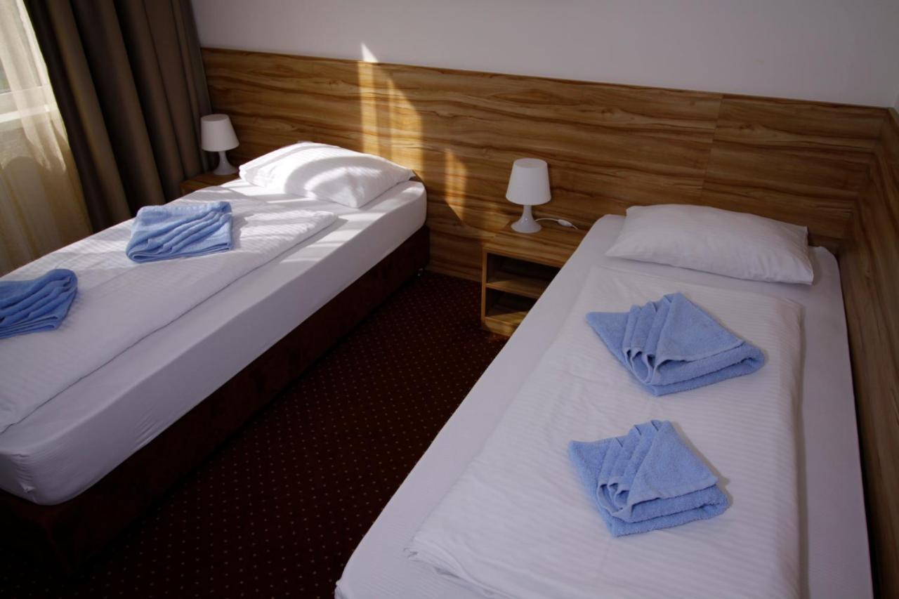Aviator Garni Hotel براتسيلافا المظهر الخارجي الصورة